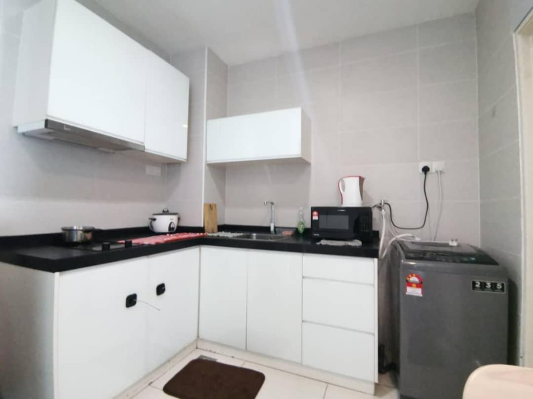 Homestay Kuala Lumpur ; Terminal Tbs ; Bukit Jalil ภายนอก รูปภาพ